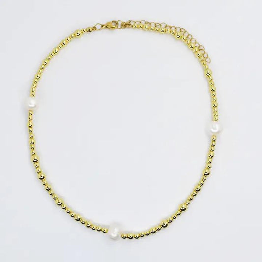 Gold Beaded Necklace with 3 Pearls