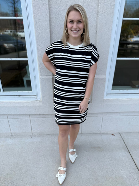 Black and White Striped Knit T Shirt Dress